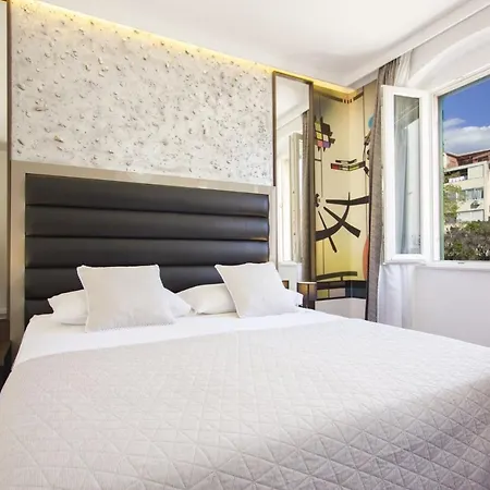 Argentum Luxury Apartment Split